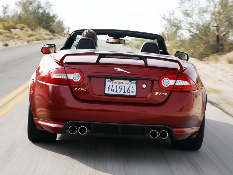  Jaguar XKR-S Convertible 2011 года  (US) (фото 10 из 11)